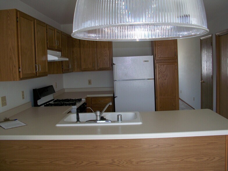 Building Photo - 2051 Cliff Alex Ct S