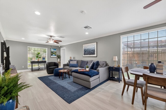 Building Photo - 4907 Marietta Ln