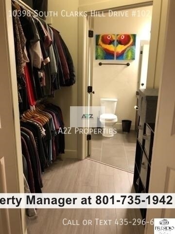 Building Photo - 10398 S Clarks Hill Dr