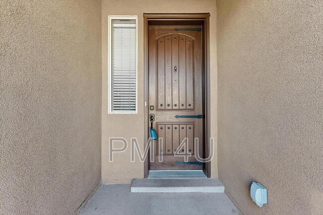 Building Photo - 7110 Overview Rd NE