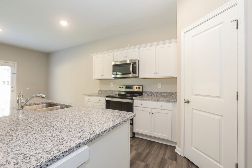 Building Photo - 4129 Kendrick Cir