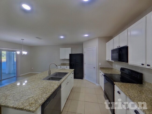 Building Photo - 10212 Cloudburst Ct