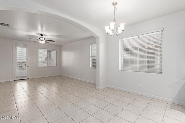 Building Photo - 23759 W Magnolia Dr