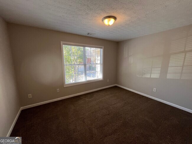 Building Photo - 4702 St James Way