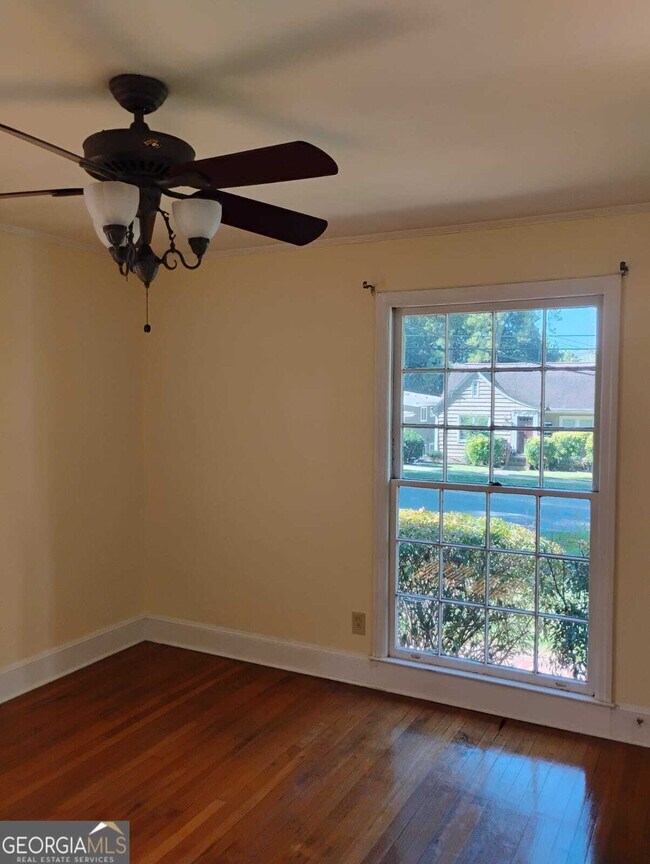 Building Photo - 1845 Monroe Dr NE