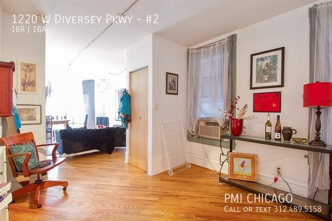 Building Photo - 1220 W Diversey Pkwy