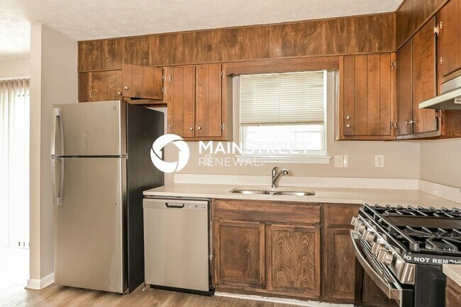 Building Photo - 4 Bedroom Pet-Friendly Home in Ellenwood, GA with Main Street Renewal