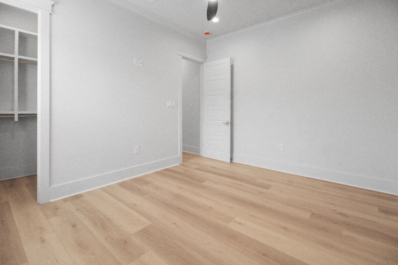 Building Photo - 820 Calvert St