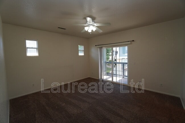Building Photo - 194 Whitehaven Cir