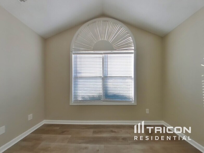Building Photo - 136 Reid Plantation Dr