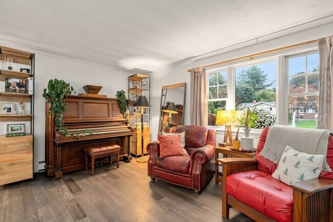 Building Photo - 62 Gregory Rd