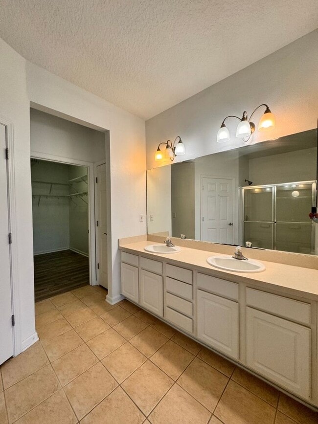 Building Photo - 13364 Beach Blvd