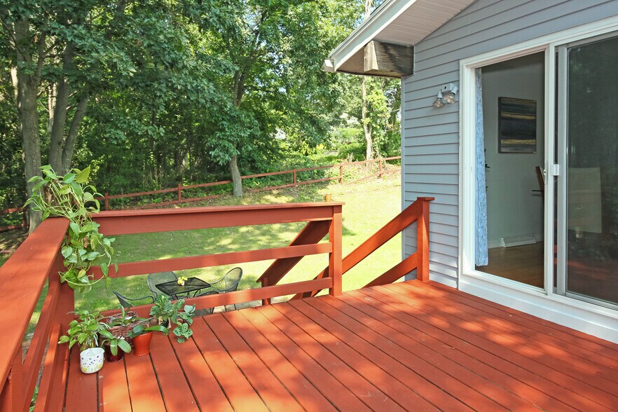 Deck - 88 Saint Mary St