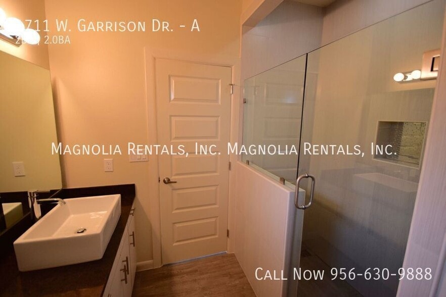 Building Photo - 1711 W Garrison Dr