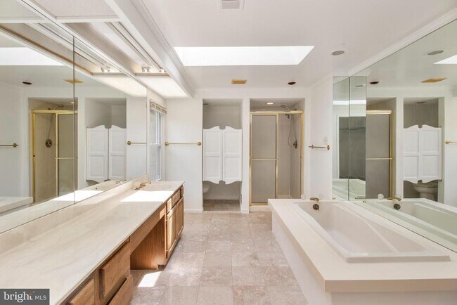 Building Photo - 13920 Wagon Way