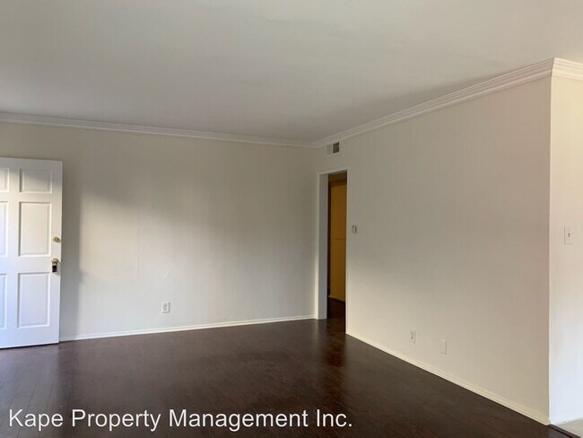 Building Photo - 2042 S Corning St