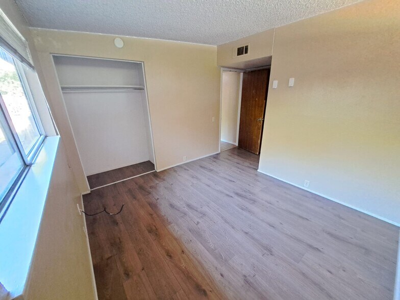 Building Photo - 1312 Toyon Plz