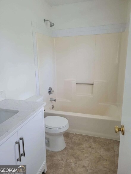 Building Photo - 2640 Bluffton Rd