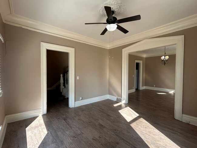 Building Photo - 3 Bedroom 1.5 bath home in Davenport