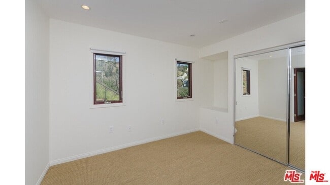 Building Photo - 1874 Sunset Plaza Dr