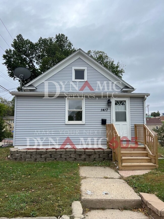 Building Photo - 3BR/1BA Single Family House For Rent
