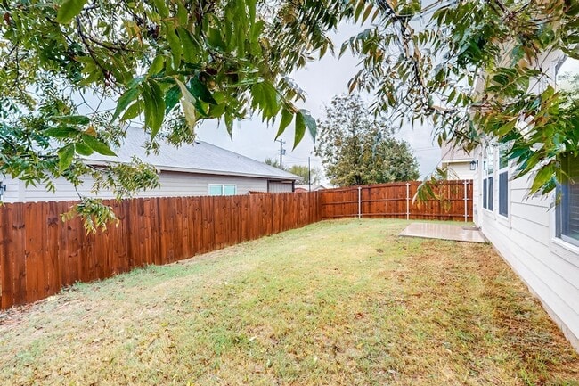 Building Photo - 209 S Baugh St