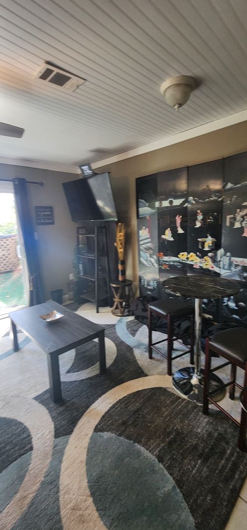 Building Photo - First two weeks for approved applicant.