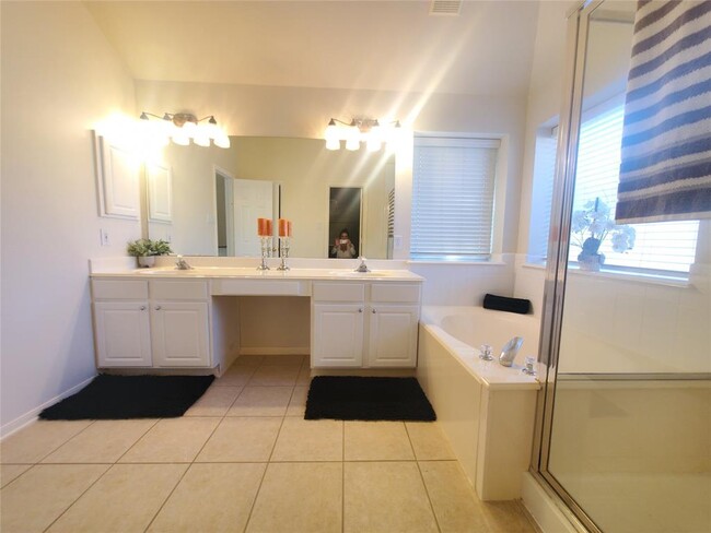 Building Photo - 4903 Falls Cir