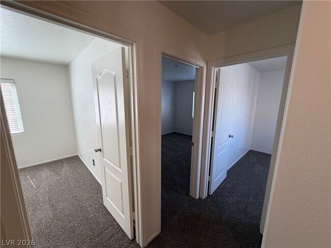 Building Photo - 9033 Attractive Ct