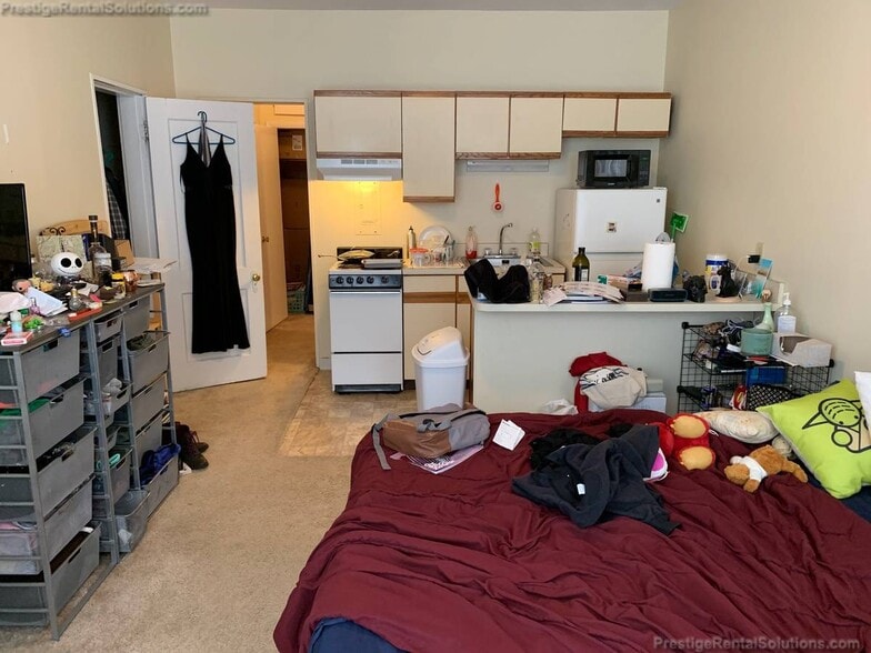 Building Photo - 1116 Commonwealth Ave