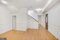 Building Photo - 729 10th St NE