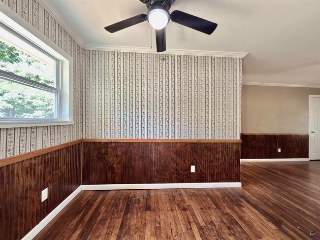 Building Photo - 111 Marilyn Dr