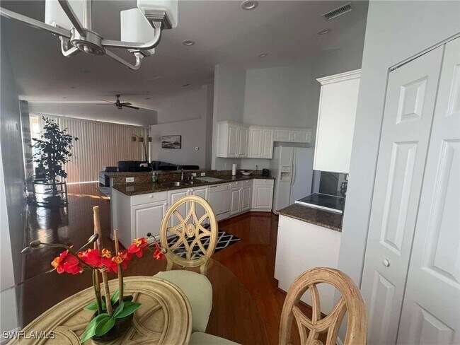 Building Photo - 6255 Wilshire Pines Cir