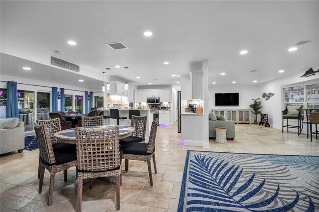 Building Photo - 31 Lands End Ln