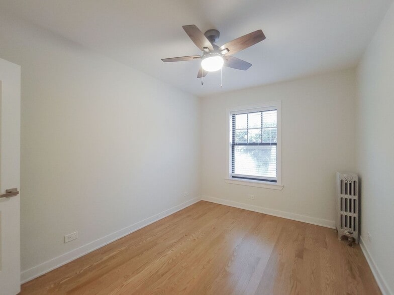 Building Photo - 4513 N Paulina St