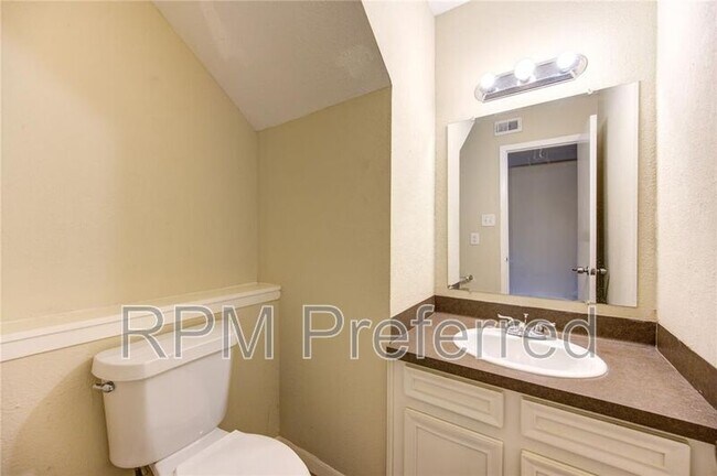 Building Photo - 23007 Briarcreek Blvd
