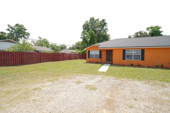 Building Photo - 3178 N Ridge Rd