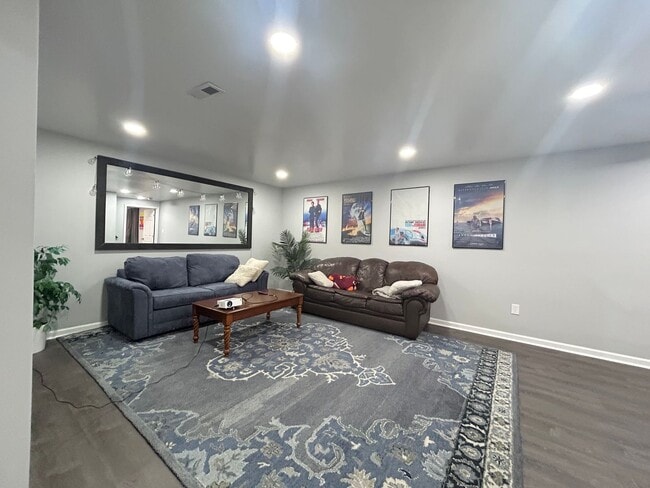 Building Photo - Spacious Home in Blacksburg VA.