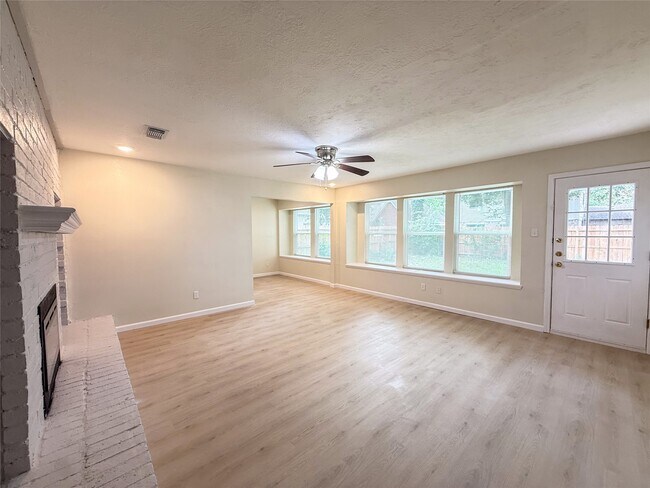 Building Photo - 4251 Rosegate Dr