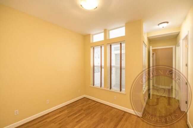 Building Photo - Sunset - 3 BR, 3.5 BA Townhouse 2,225 Sq. Ft. - 3D Virtual Tour, 2 Car Garage