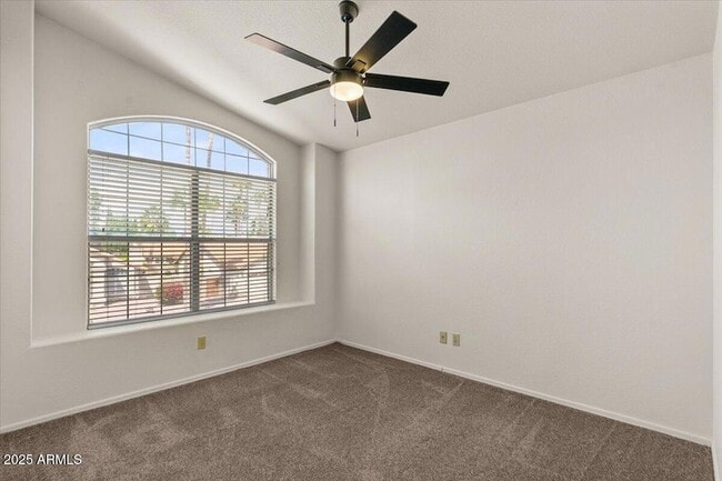 Building Photo - 5709 E Gelding Dr