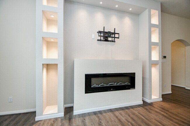 Building Photo - 15210 Ordie Run Dr