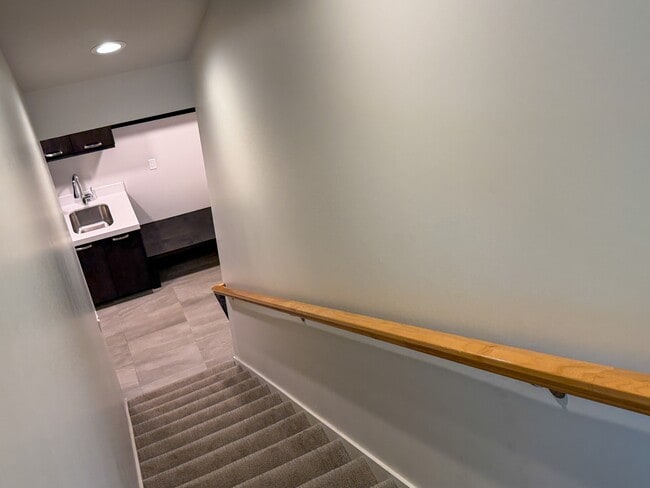 Building Photo - 5979 E Big Horn Pkwy