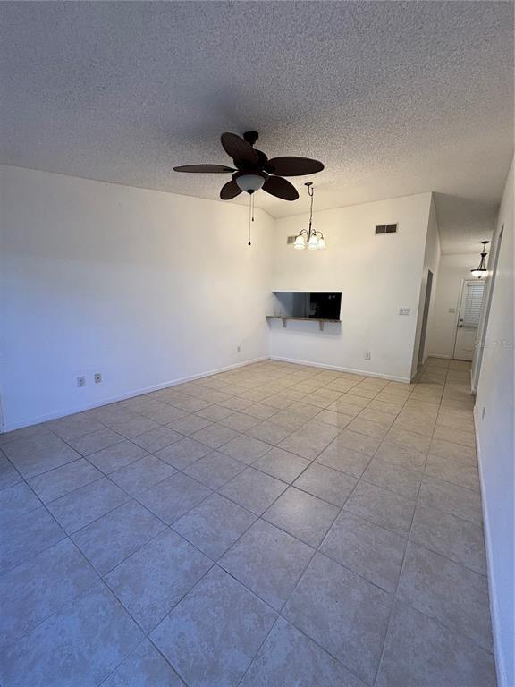 Building Photo - 1761 Lakeview Village Dr