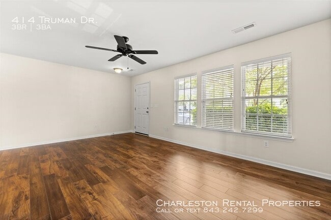 Building Photo - 414 Truman Dr