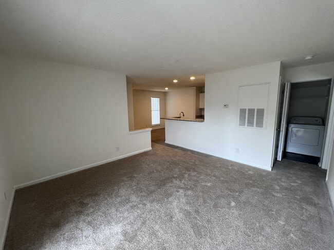 Building Photo - 11 Hamiltons Bay Ct