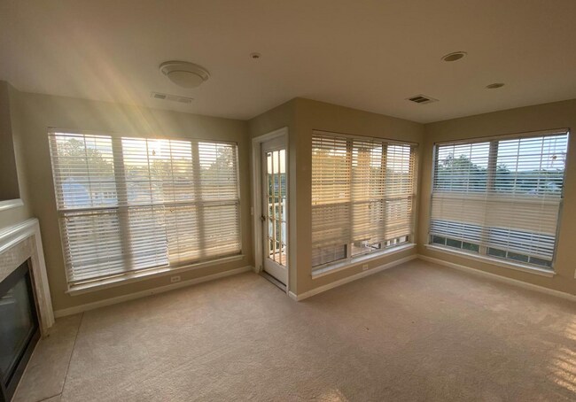 Building Photo - 11712 Tolson Pl