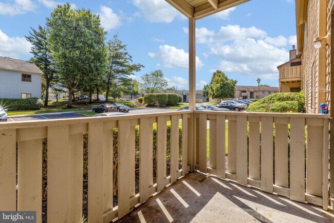 Building Photo - 1505 Woodhollow Dr