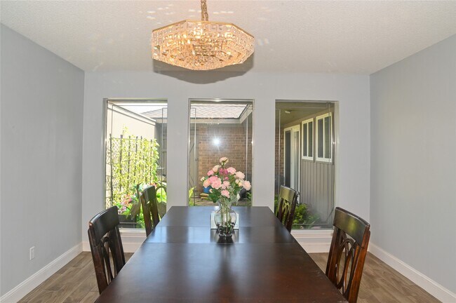 Building Photo - 5254 N Braeswood Blvd