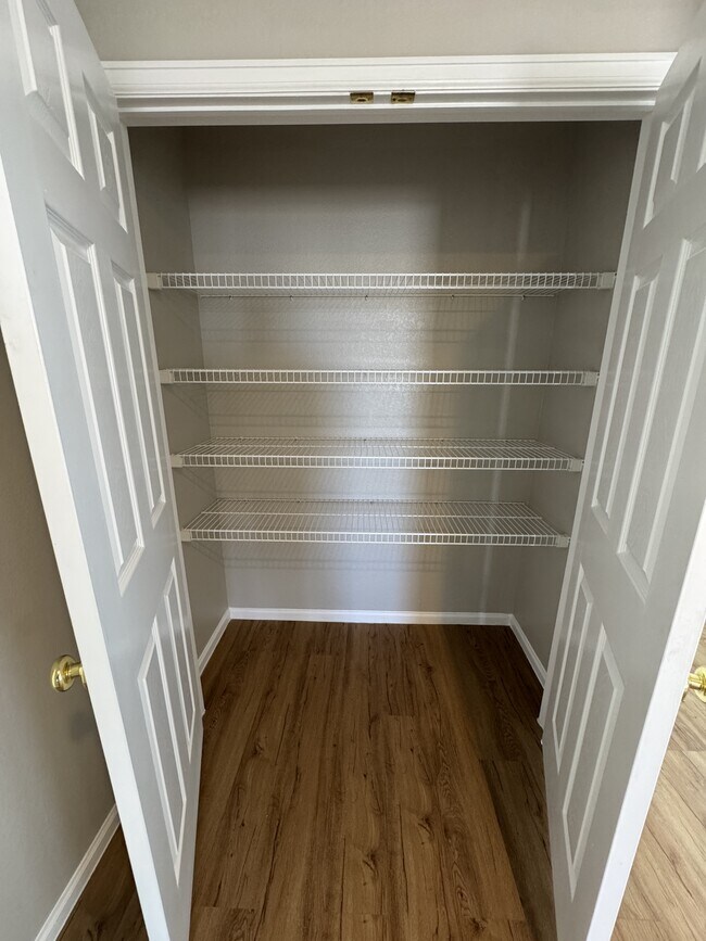 Building Photo - 1416 S Ensenada St